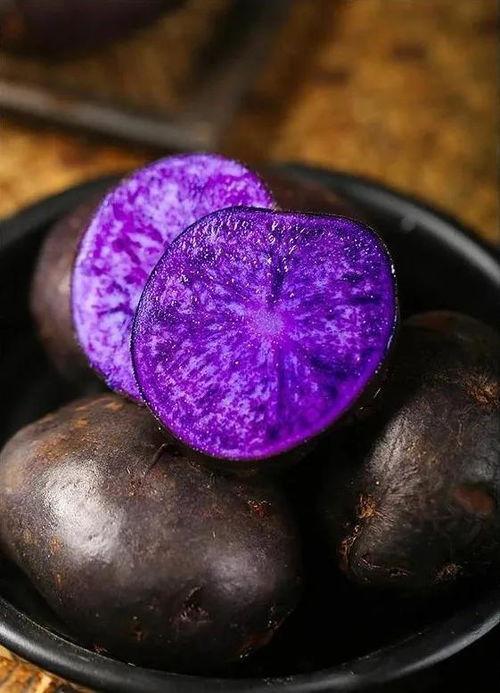 甘孜阿坝吃瓜,探寻藏地美食的“吃瓜”之旅