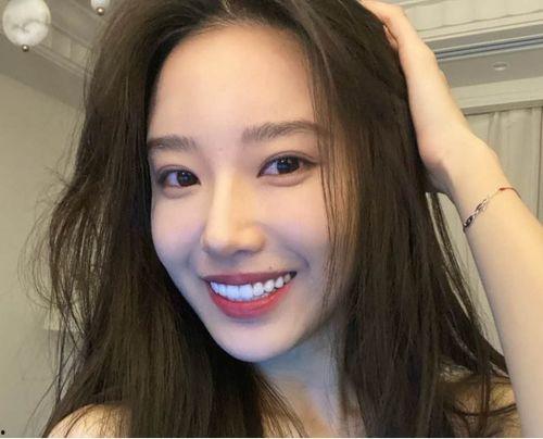 小苏菲吃瓜,小苏菲的瓜田奇遇记